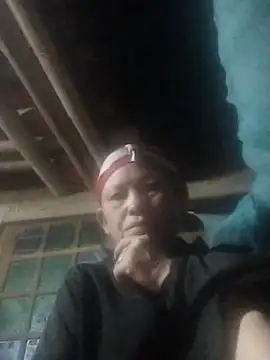 Snapshot of yeuanh1 chatting on May 5, 2026, 10:07 pm yeuanh1 online show from May 5, 2026, 10:07 pm