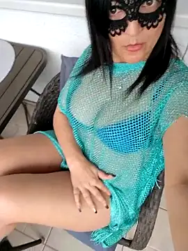 Snapshot of LunaMoonlira chatting on May 7, 2026, 4:23 pm LunaMoonlira online show from May 7, 2026, 4:23 pm