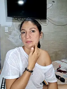 Rosa1079 online show from June 7, 2026, 3:32 am