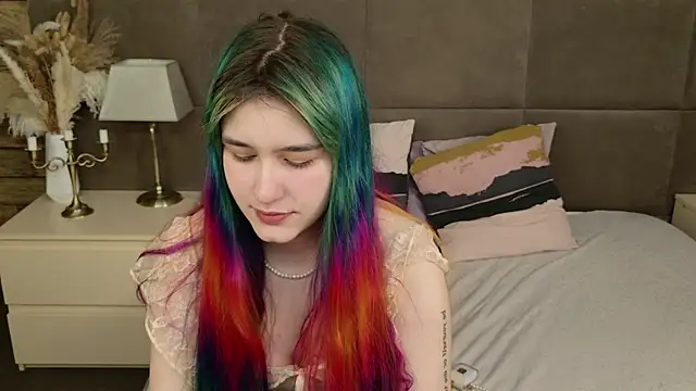 elsie fleur online show from May 8, 2026, 5:13 am