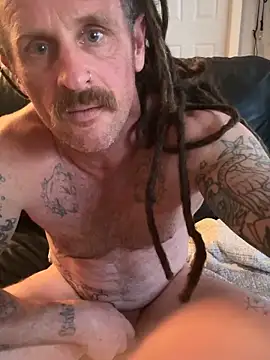Snapshot of DreadlockDerek chatting on May 12, 2026, 10:51 pm DreadlockDerek online show from May 12, 2026, 10:51 pm