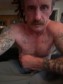 Snapshot of DreadlockDerek chatting on May 21, 2026, 10:50 pm DreadlockDerek online show from May 21, 2026, 10:50 pm