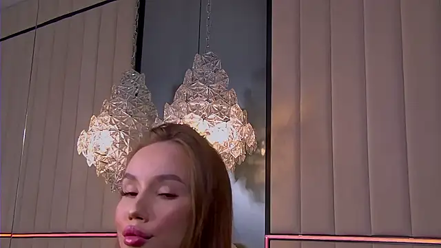 Jasmin Glow online show from June 17, 2026, 1:12 pm