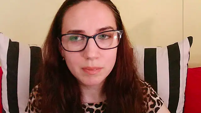 EmilyHotAngel online show from June 10, 2026, 1:21 pm