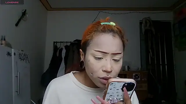 Snapshot of suky_fox chatting on May 15, 2026, 3:19 pm suky fox online show from May 15, 2026, 3:19 pm