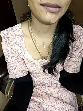 Snapshot of Tamil__Thara003 chatting on June 8, 2026, 10:59 am Tamil Thara003 online show from June 8, 2026, 10:59 am