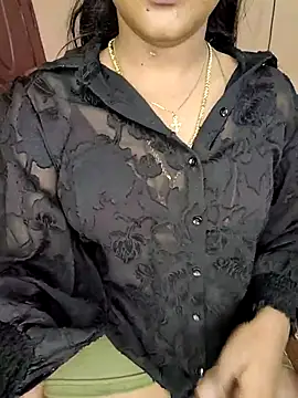 Snapshot of Tamil__Thara003 chatting on August 3, 2026, 12:10 pm Tamil Thara003 online show from August 3, 2026, 12:10 pm