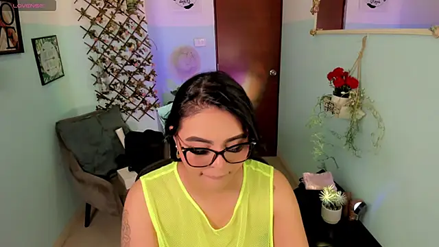 Margot Robie online show from June 19, 2026, 1:59 pm