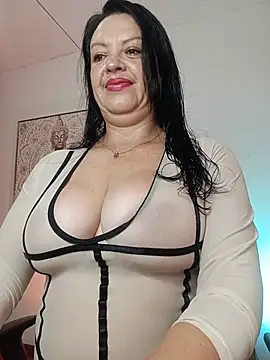 Snapshot of EvaRoberts_1 chatting on July 17, 2026, 1:29 pm EvaRoberts 1 online show from July 17, 2026, 1:29 pm
