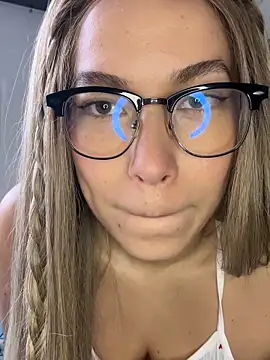 Mileyjenner1 online show from May 8, 2026, 12:54 pm