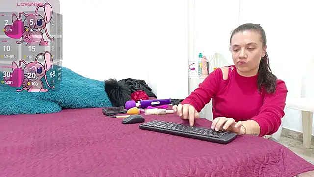 Snapshot of Katia_Rose23 chatting on June 5, 2026, 7:30 pm Katia Rose23 online show from June 5, 2026, 7:30 pm