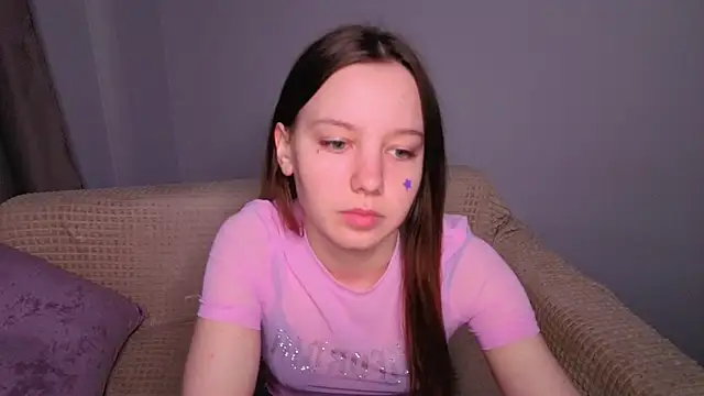 lolytaberry online show from June 13, 2026, 1:36 am