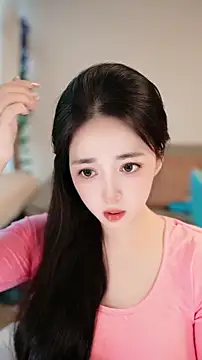 singer-wenwan online show from June 12, 2026, 11:20 am