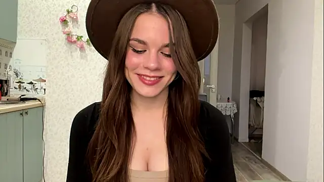 Snapshot of JeniceSourwine chatting on May 20, 2026, 4:24 pm JeniceSourwine online show from May 20, 2026, 4:24 pm