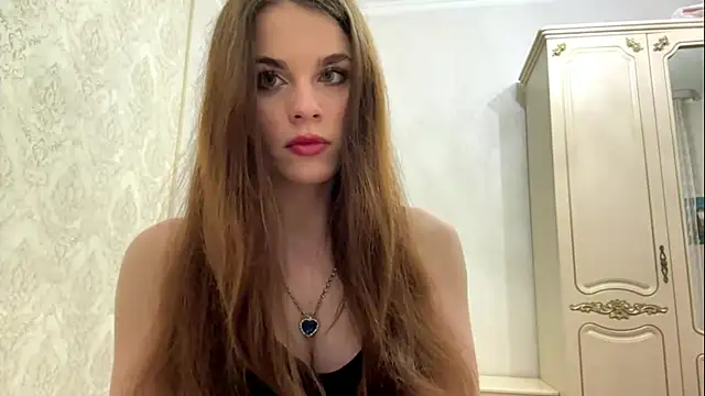 Snapshot of JeniceSourwine chatting on June 24, 2026, 6:18 pm JeniceSourwine online show from June 24, 2026, 6:18 pm