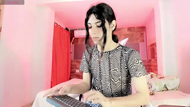 angel hass18 online show from June 19, 2026, 12:59 am