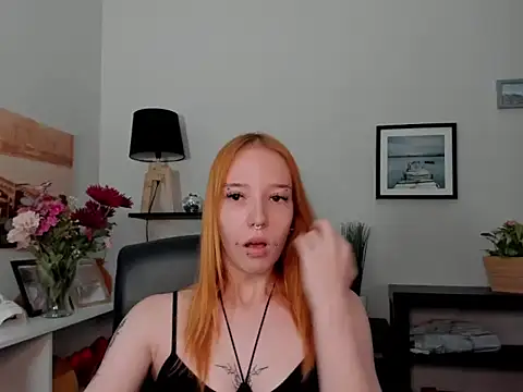 Snapshot of foxSonya chatting on July 8, 2026, 6:18 am foxSonya online show from July 8, 2026, 6:18 am