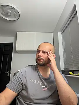 NakedAndrewHot online show from June 18, 2026, 11:09 pm