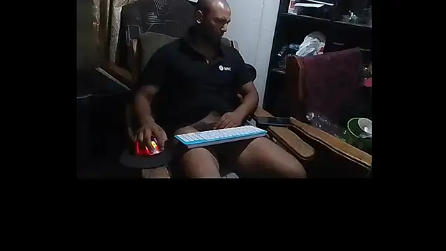 Camodick online show from February 19, 2025, 11:14 pm