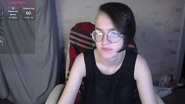 Alessa Kiss online show from June 21, 2026, 10:40 am