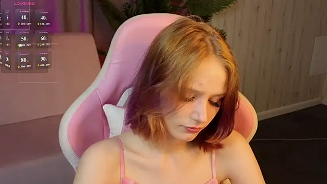 AliceJohansone online show from June 16, 2026, 1:41 am