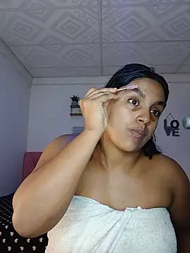 Snapshot of latin_indian chatting on June 11, 2026, 10:24 am latin indian online show from June 11, 2026, 10:24 am