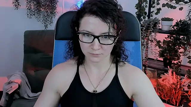 AureliaGleam online show from May 14, 2026, 7:26 am