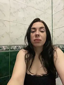 IsabellaJoutes online show from May 18, 2026, 7:03 am