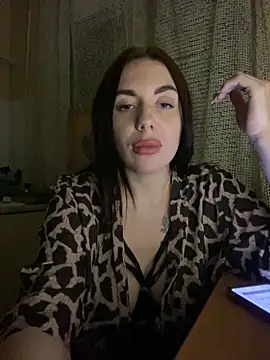 Snapshot of IsabellaJoutes chatting on May 30, 2026, 10:07 pm IsabellaJoutes online show from May 30, 2026, 10:07 pm