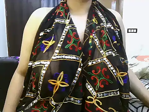 Snapshot of MISS_CUTY_ chatting on May 20, 2026, 6:36 pm MISS CUTY online show from May 20, 2026, 6:36 pm