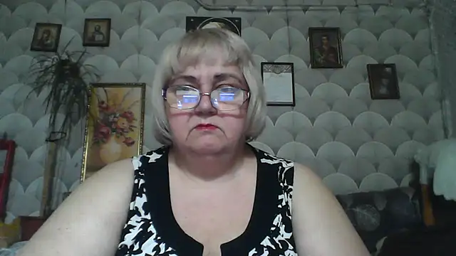 MarinaFarina53 online show from June 4, 2026, 6:52 am