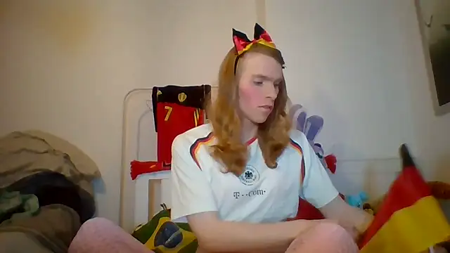 Snapshot of DaimondAngel chatting on June 14, 2026, 6:21 pm DaimondAngel online show from June 14, 2026, 6:21 pm