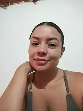 Annie-Latina online show from July 14, 2026, 5:18 pm
