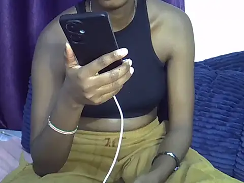 Ginnah  online show from June 16, 2026, 12:24 am