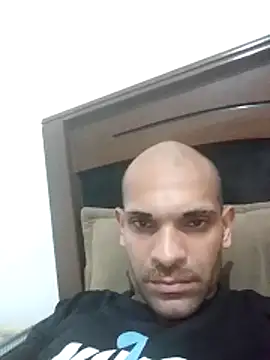 marcelo22kkkk online show from May 18, 2026, 12:51 am
