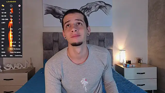 Snapshot of isaacblaze_ chatting on June 3, 2026, 3:53 am isaacblaze online show from June 3, 2026, 3:53 am