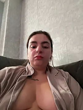 Snapshot of LexiXXoo chatting on June 2, 2026, 8:05 am LexiXXoo online show from June 2, 2026, 8:05 am
