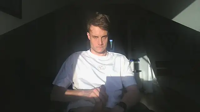 Snapshot of funstr1 chatting on May 27, 2026, 5:54 pm funstr1 online show from May 27, 2026, 5:54 pm