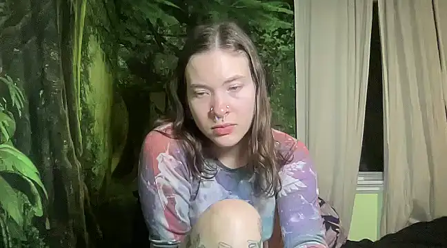 Snapshot of mo0ngoddess chatting on January 25, 2025, 5:40 am mo0ngoddess online show from January 25, 2025, 5:40 am