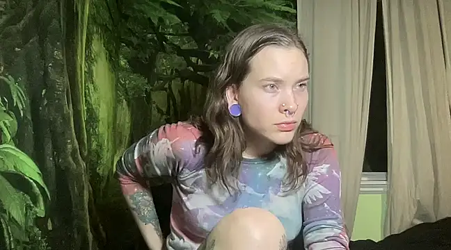 Snapshot of mo0ngoddess chatting on January 25, 2025, 8:42 am mo0ngoddess online show from January 25, 2025, 8:42 am