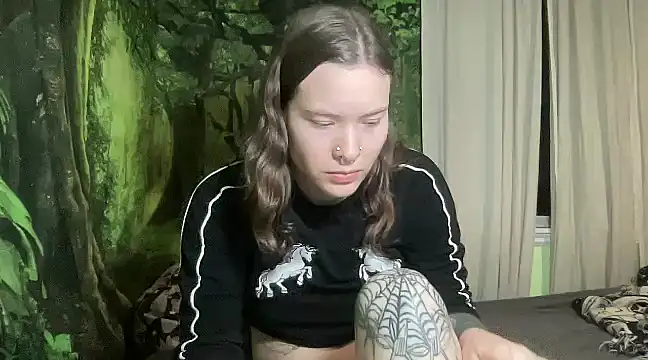 Snapshot of mo0ngoddess chatting on January 26, 2025, 5:34 am mo0ngoddess online show from January 26, 2025, 5:34 am