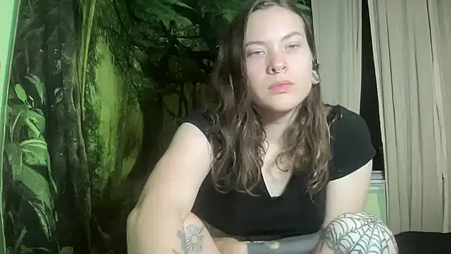 Snapshot of mo0ngoddess chatting on November 20, 2025, 3:18 am mo0ngoddess online show from November 20, 2025, 3:18 am