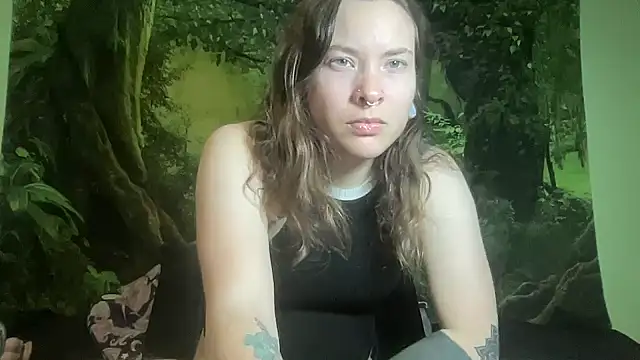 mo0ngoddess online show from April 17, 2026, 3:09 am