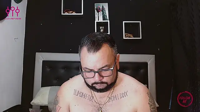 perverseveteranmanxxx online show from March 6, 2025, 7:43 pm