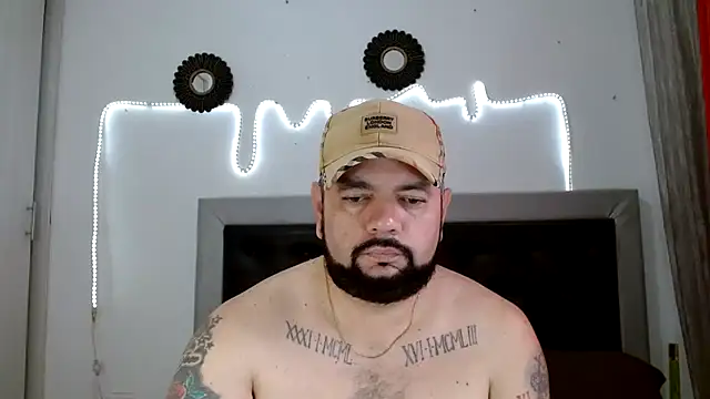 perverseveteranmanxxx online show from September 25, 2025, 4:11 pm