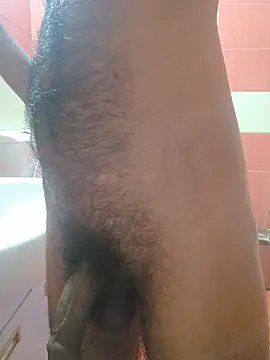 squirrella online show from July 27, 2026, 10:39 pm
