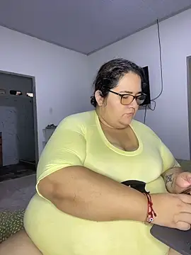 Snapshot of marianacooper1234 chatting on May 21, 2026, 4:14 pm marianacooper1234 online show from May 21, 2026, 4:14 pm