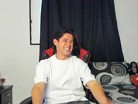 Erick Wallace online show from June 26, 2026, 5:06 pm
