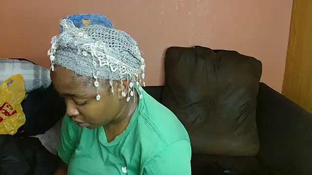Snapshot of African_Busty chatting on June 5, 2026, 9:59 am African Busty online show from June 5, 2026, 9:59 am