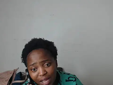Snapshot of African_Busty chatting on June 12, 2026, 2:27 pm African Busty online show from June 12, 2026, 2:27 pm